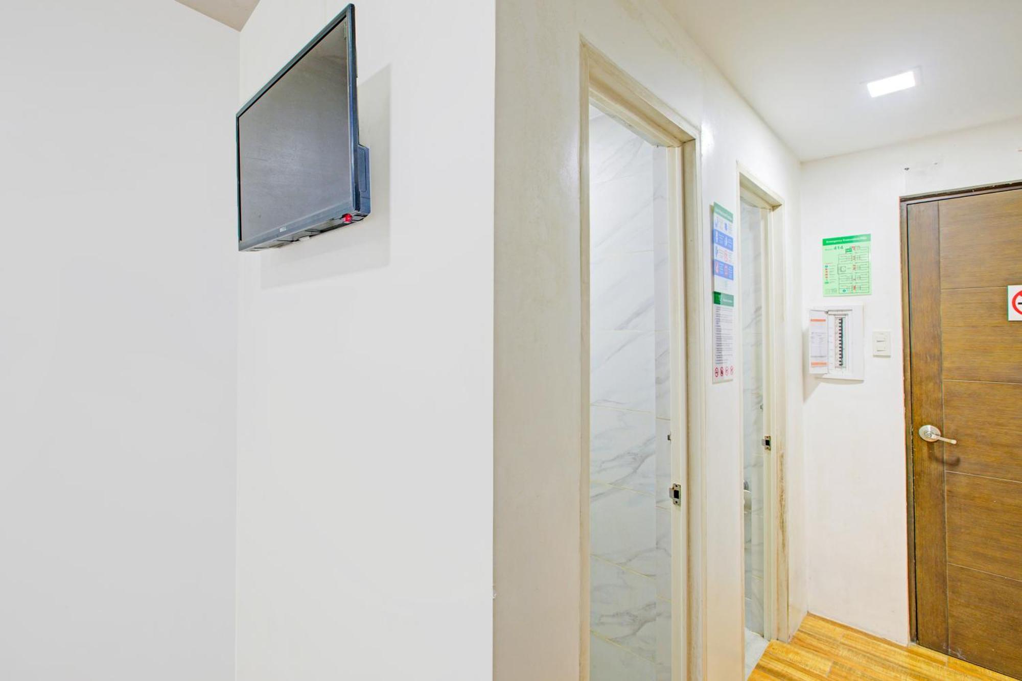 RedDoorz Plus @ 1318 Residences Manila Exterior foto